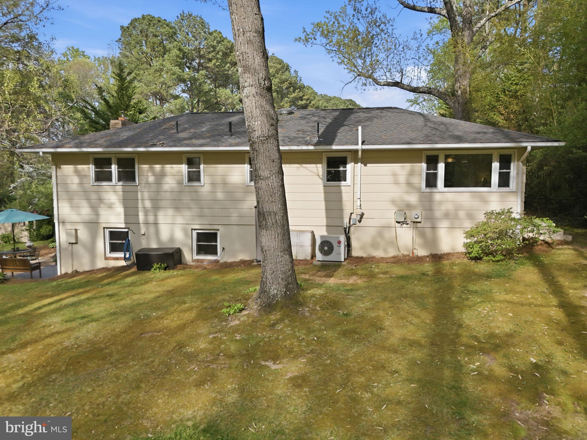 10804 LAKE JACKSON DRIVE
