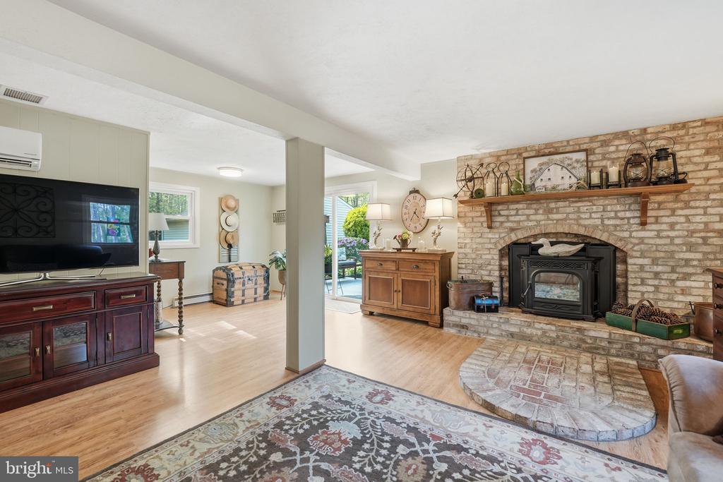 10804 LAKE JACKSON DRIVE