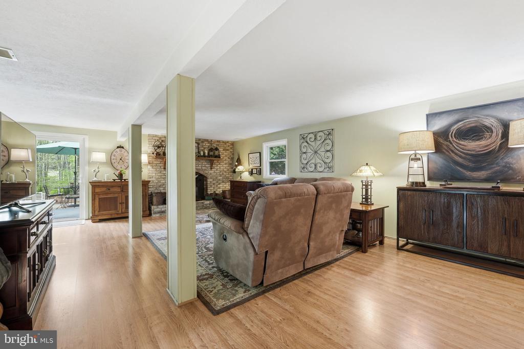 10804 LAKE JACKSON DRIVE