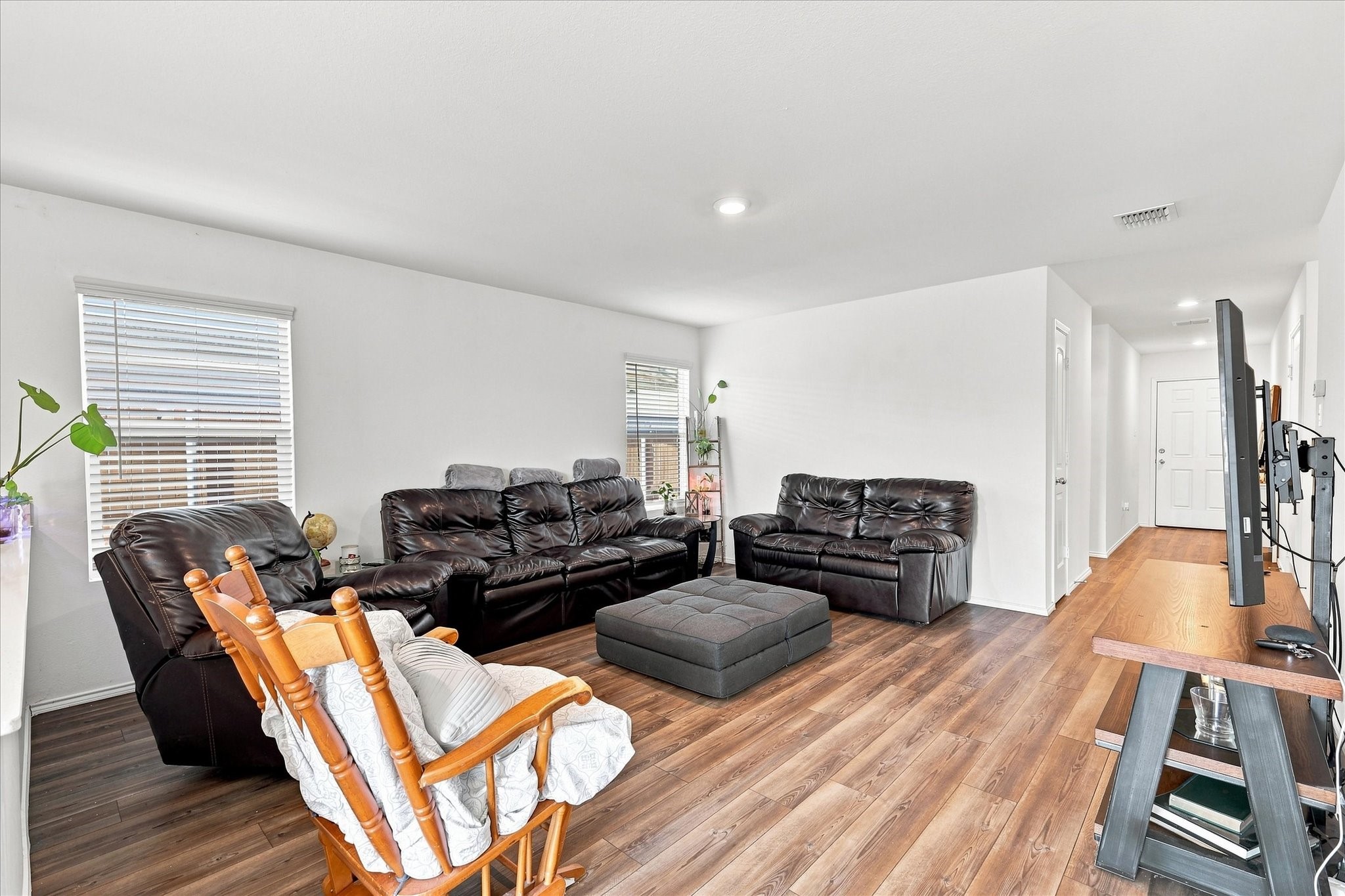 3948 Surrey Drive