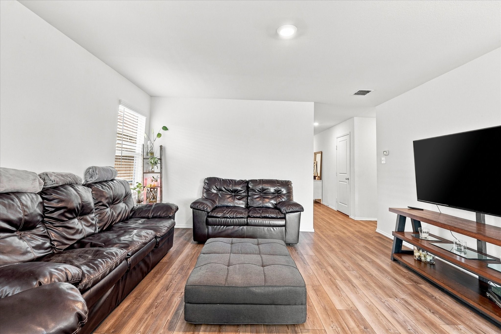 3948 Surrey Drive