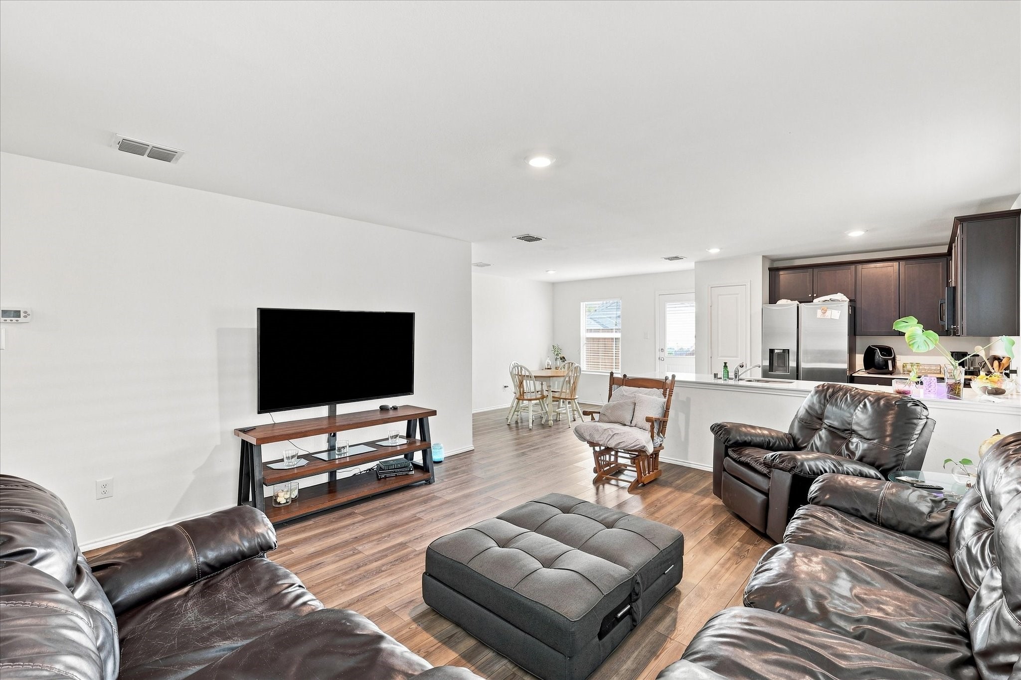 3948 Surrey Drive