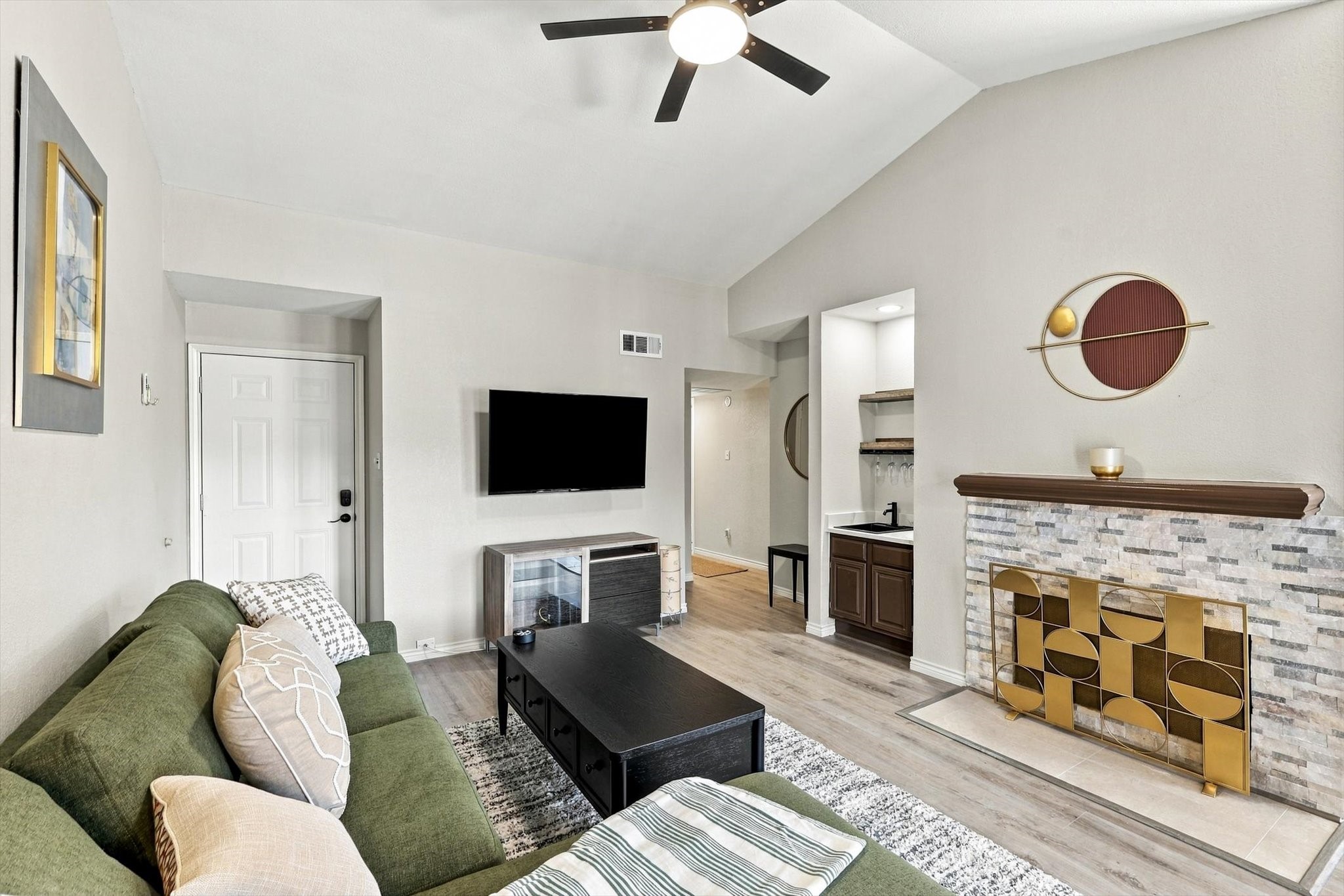 9801 Royal Lane 202