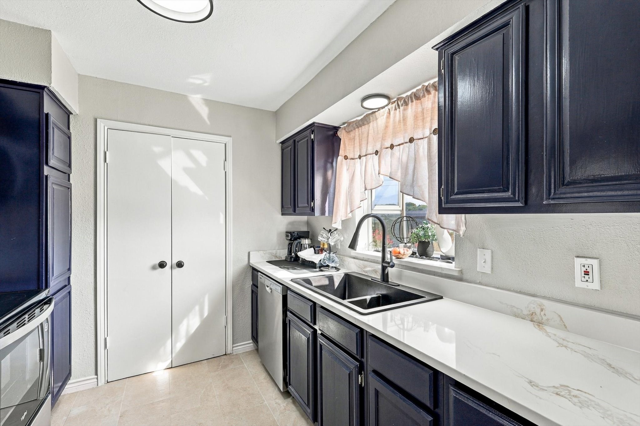 9801 Royal Lane 202