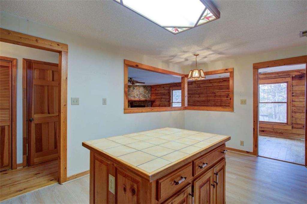 24 Kitchen Way