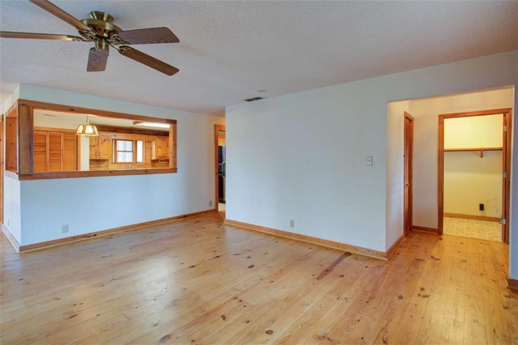 24 Kitchen Way