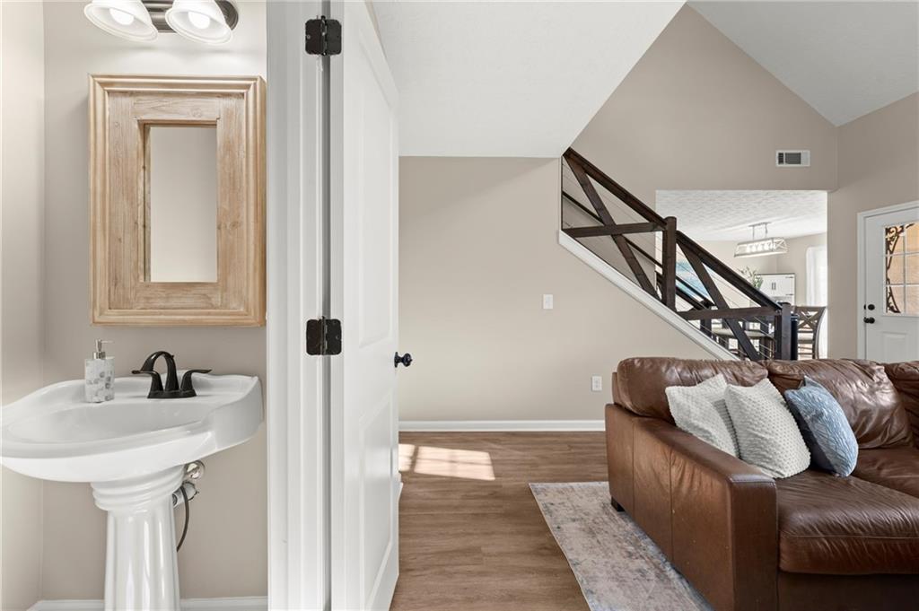 274 ETOWAH DOWNS Court