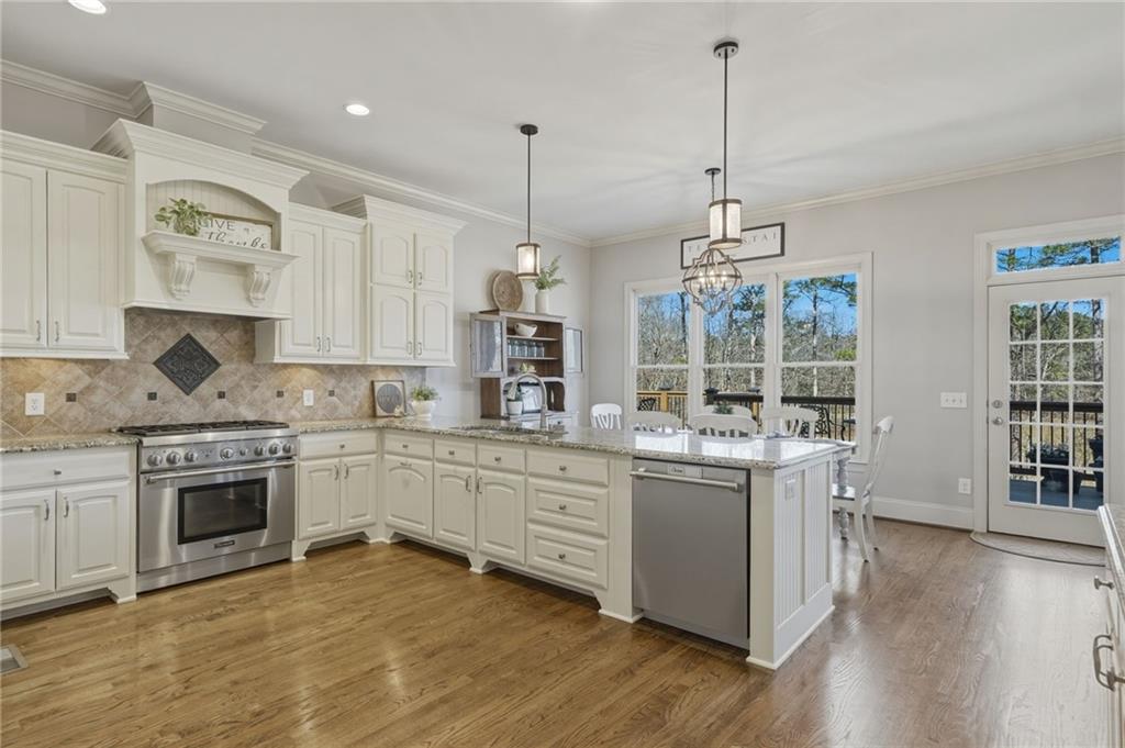140 Woodmont Court
