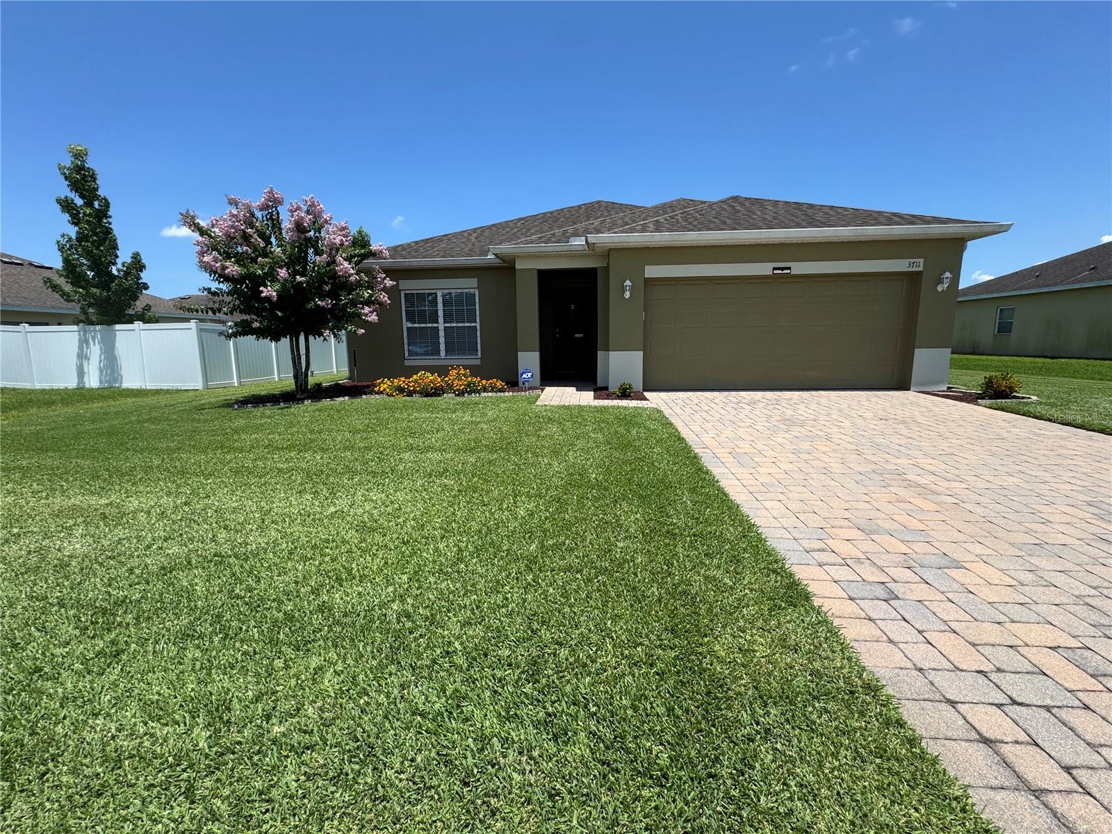 3711 BRIARWOOD ESTATES CIR