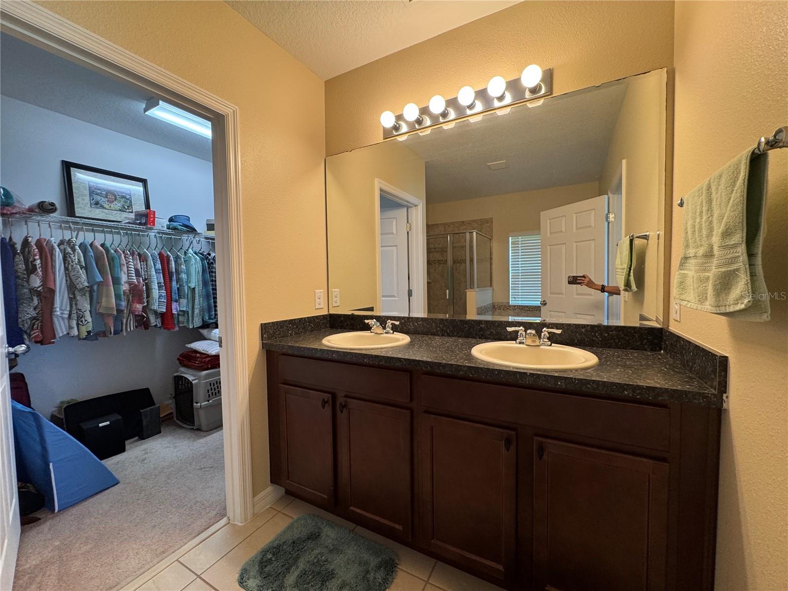 3711 BRIARWOOD ESTATES CIR