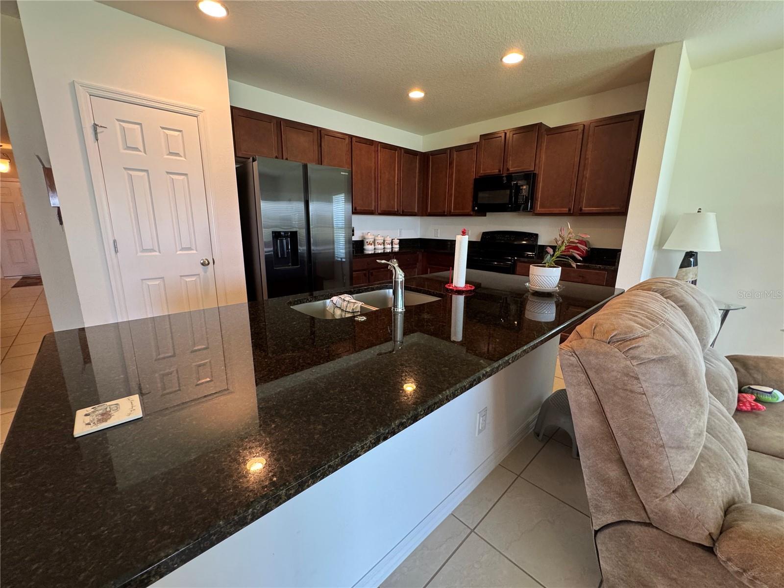 3711 BRIARWOOD ESTATES CIR