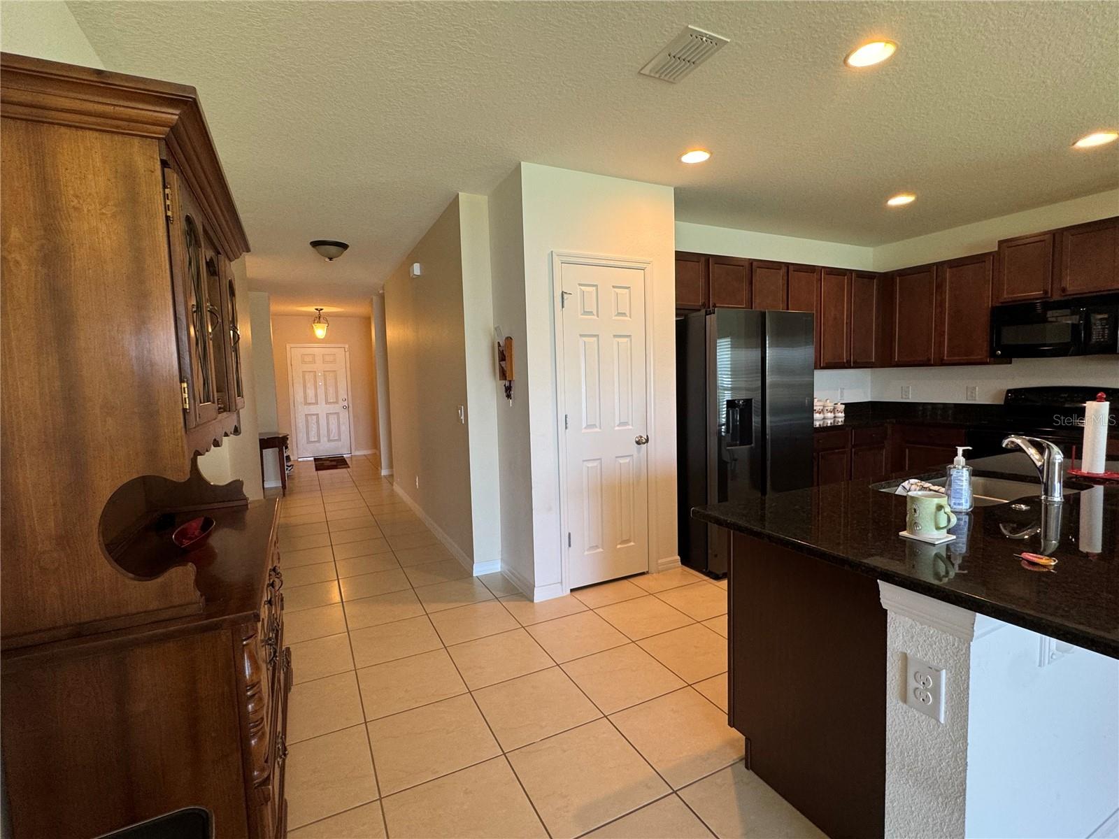 3711 BRIARWOOD ESTATES CIR