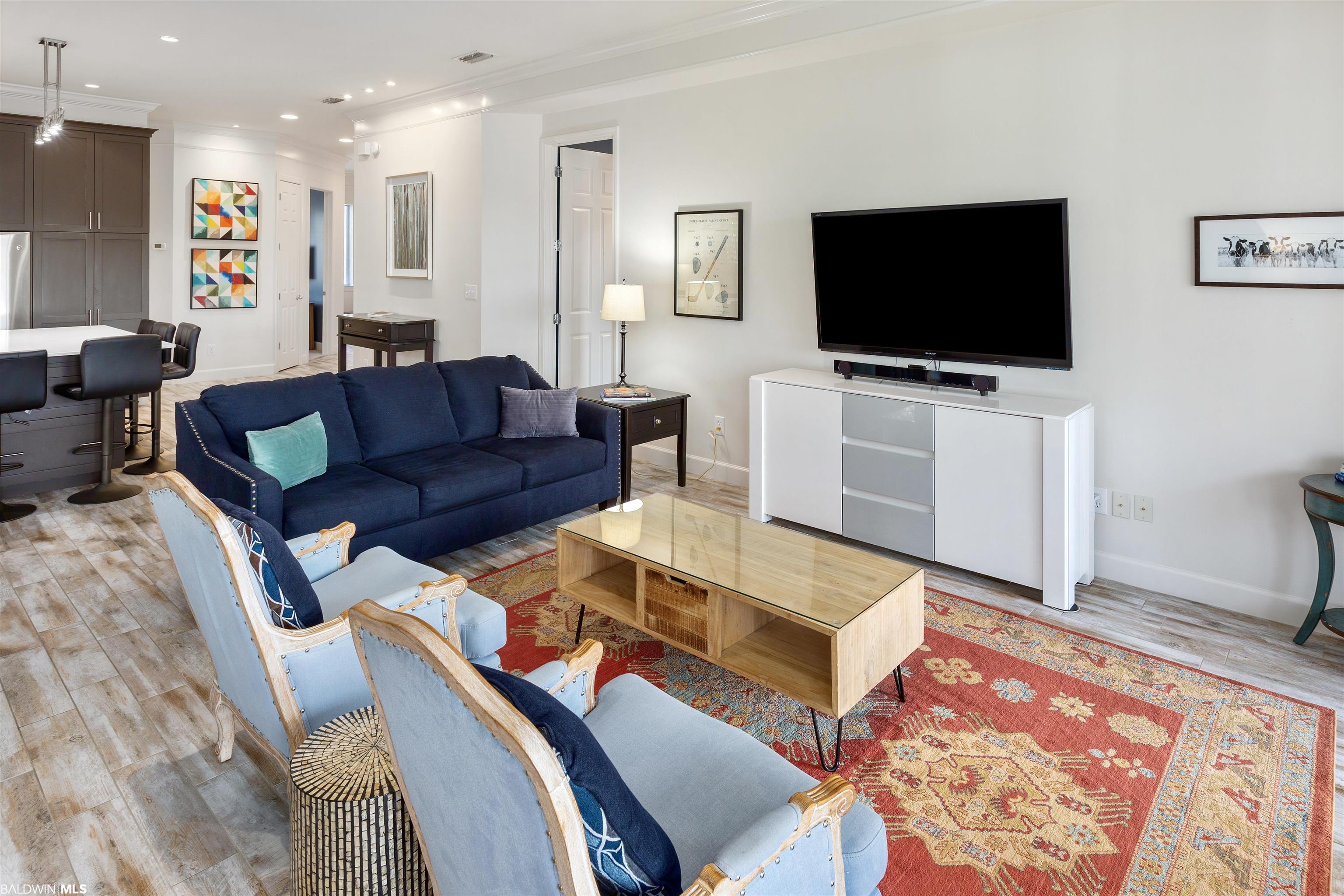 200 Peninsula Boulevard B204