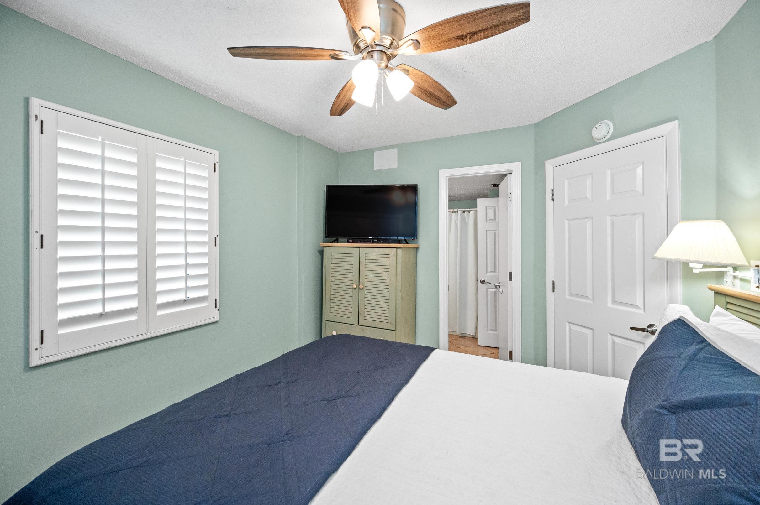 939 W Beach Boulevard 701