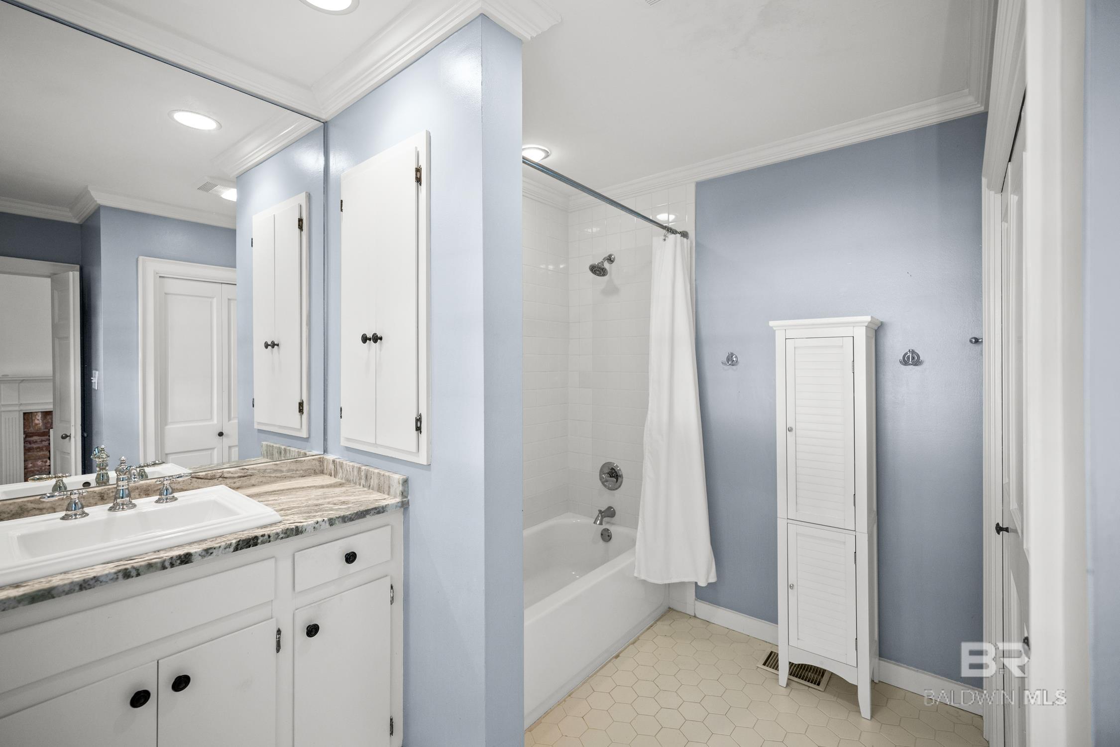 5480 & 5490 Battles Road