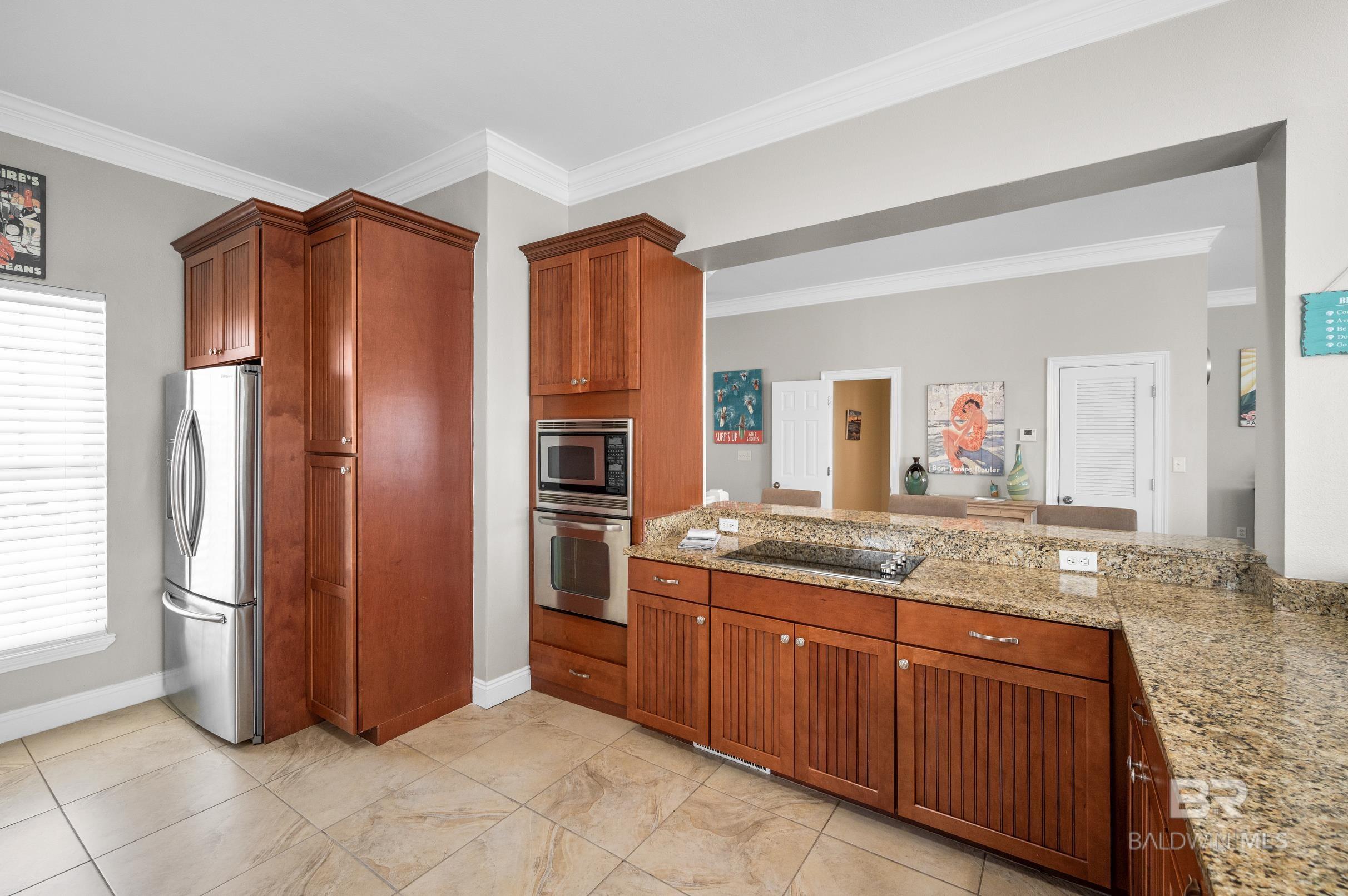 334 S Breakers Lane West