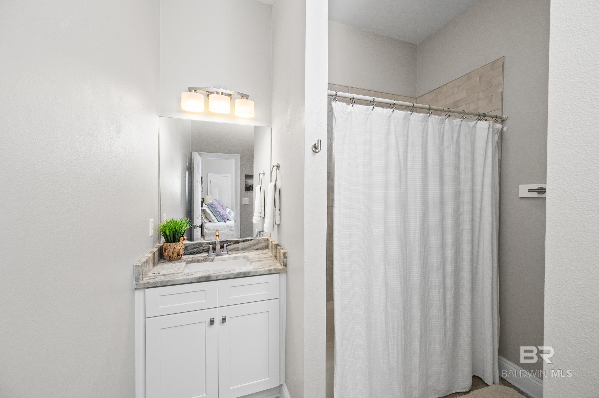 334 S Breakers Lane West