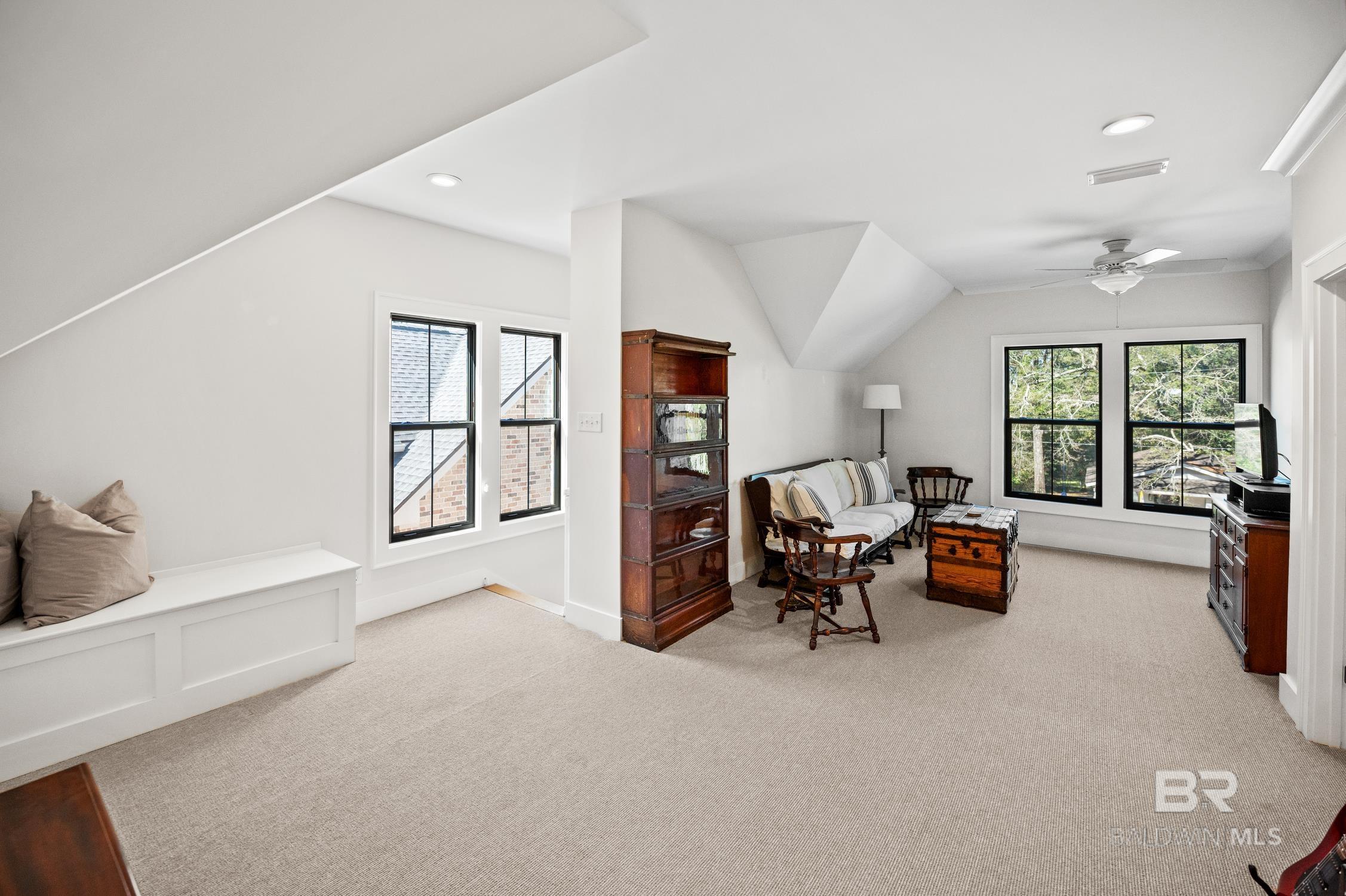 152 Pinecrest Lane