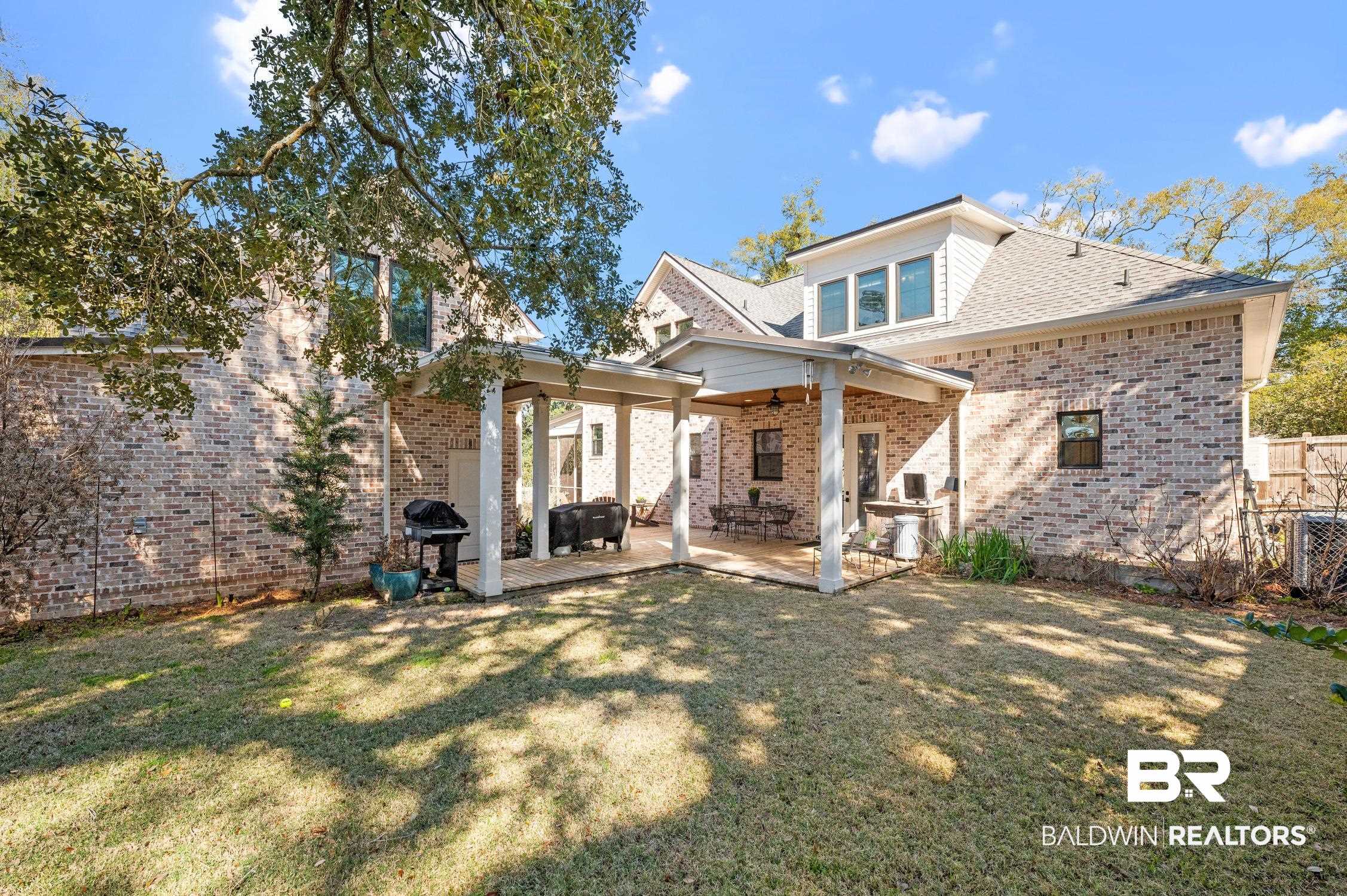 152 Pinecrest Lane