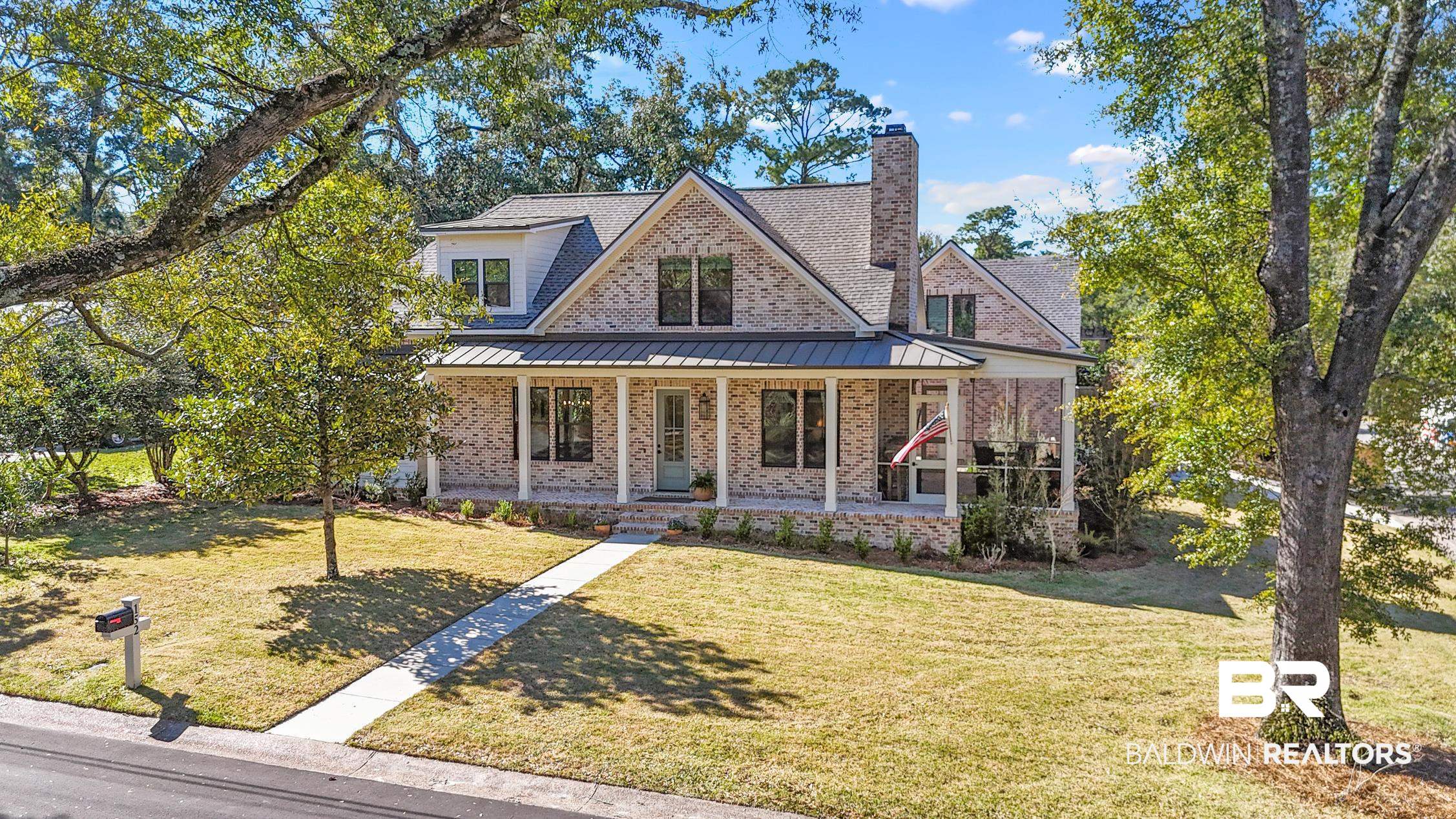 152 Pinecrest Lane