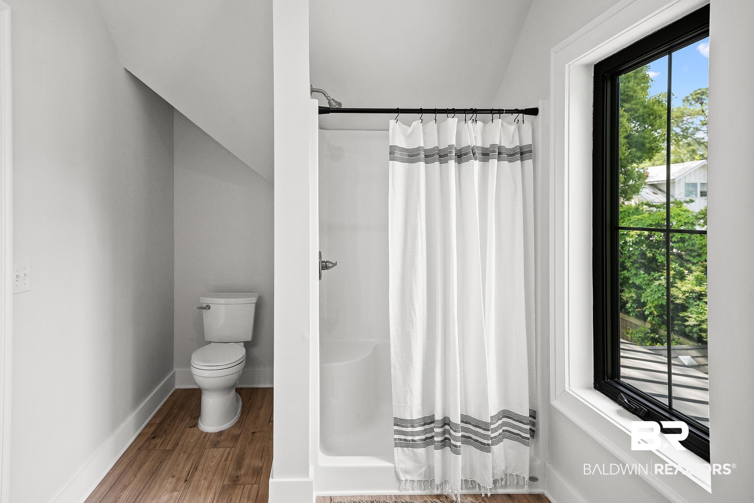 152 Pinecrest Lane