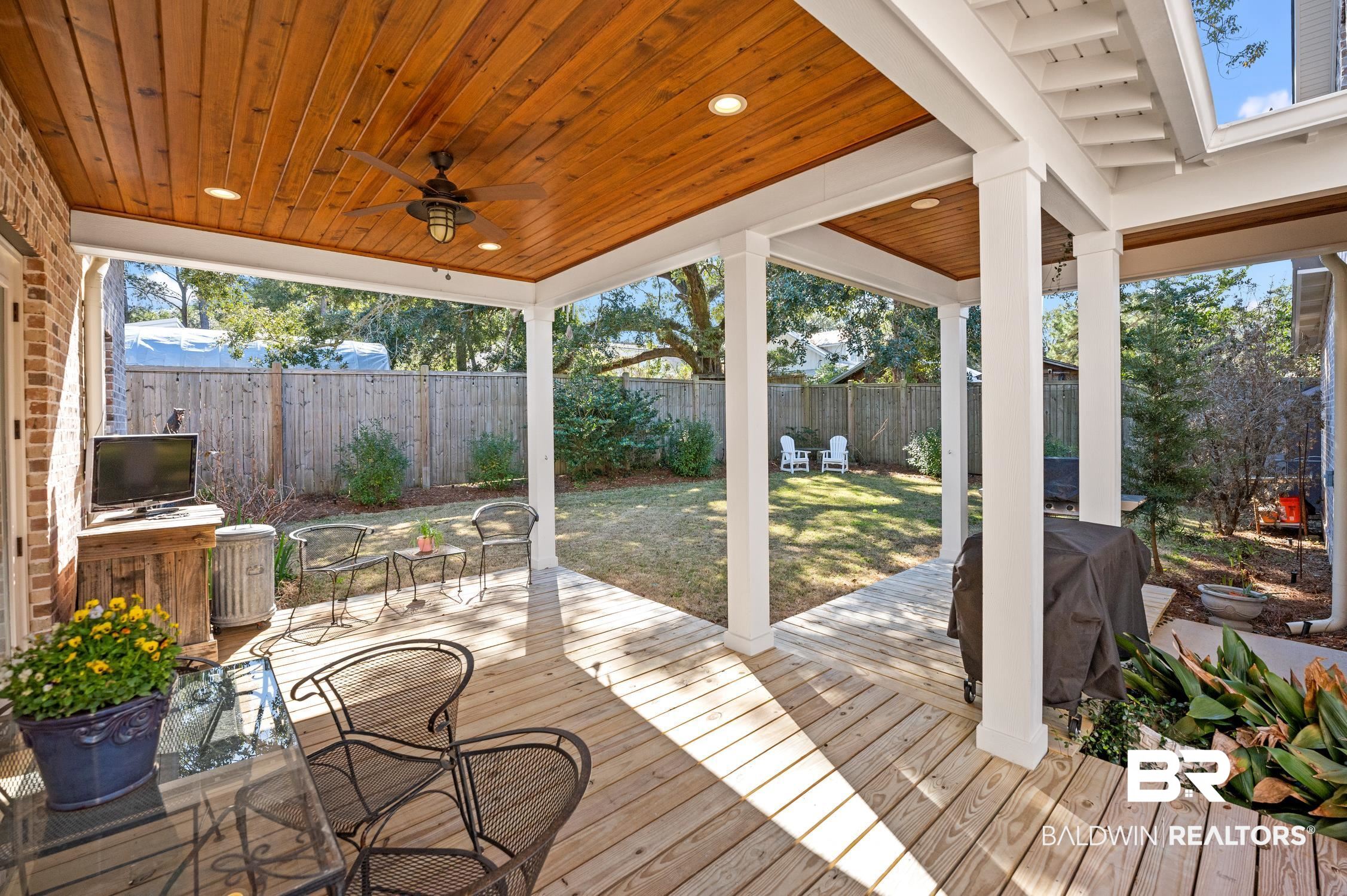 152 Pinecrest Lane