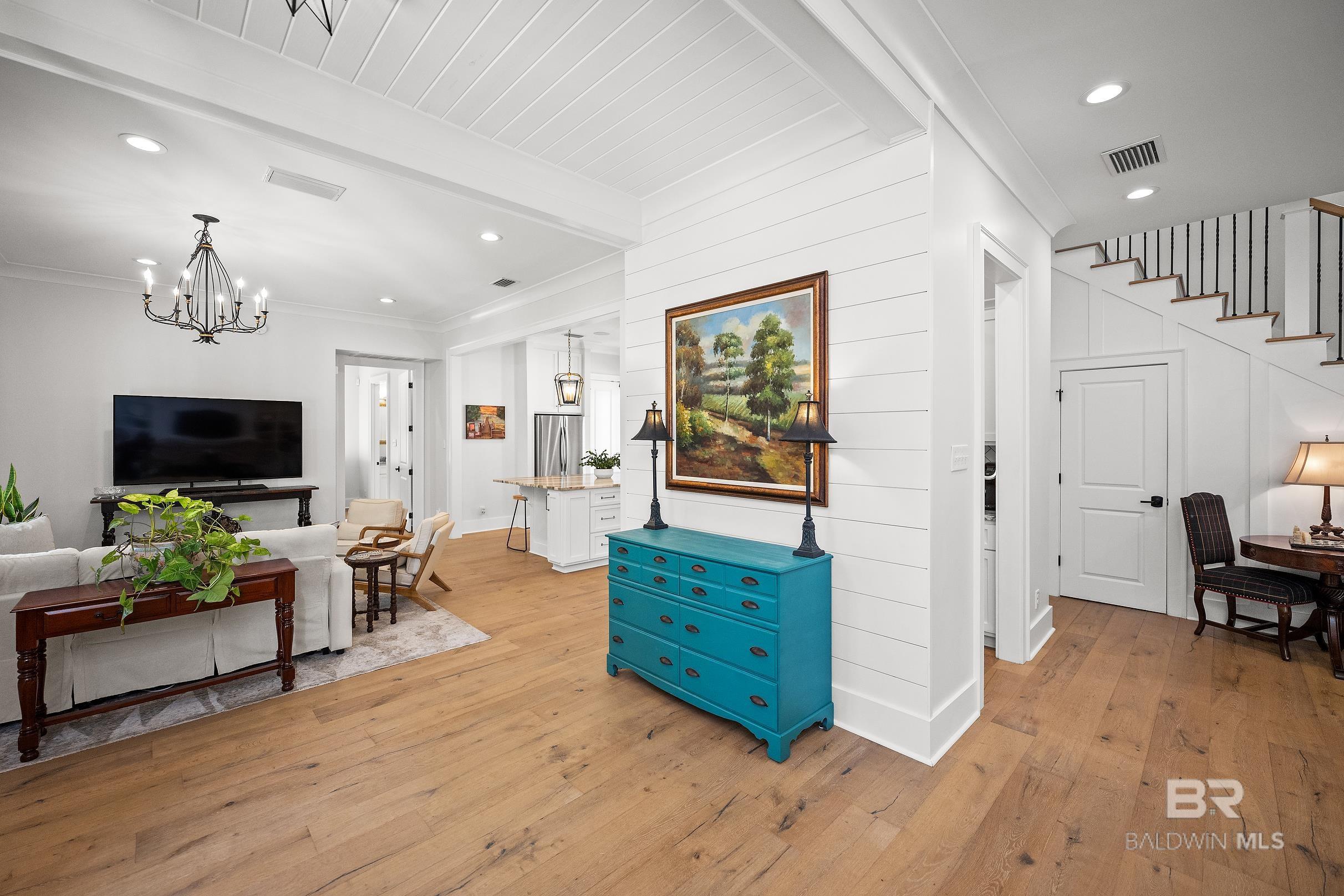 152 Pinecrest Lane