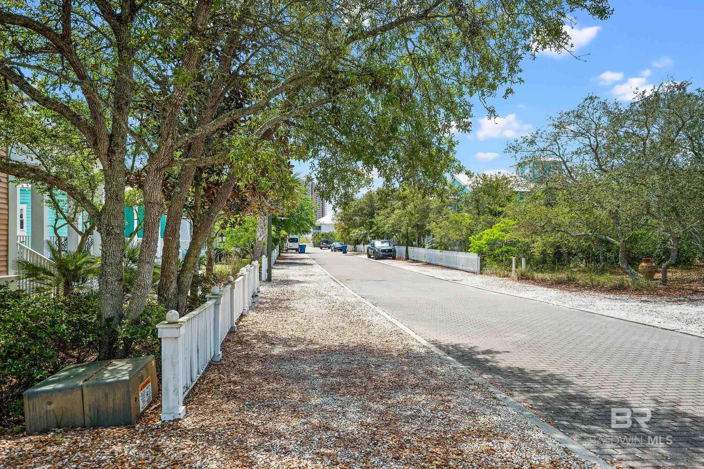 15 Meeting Street