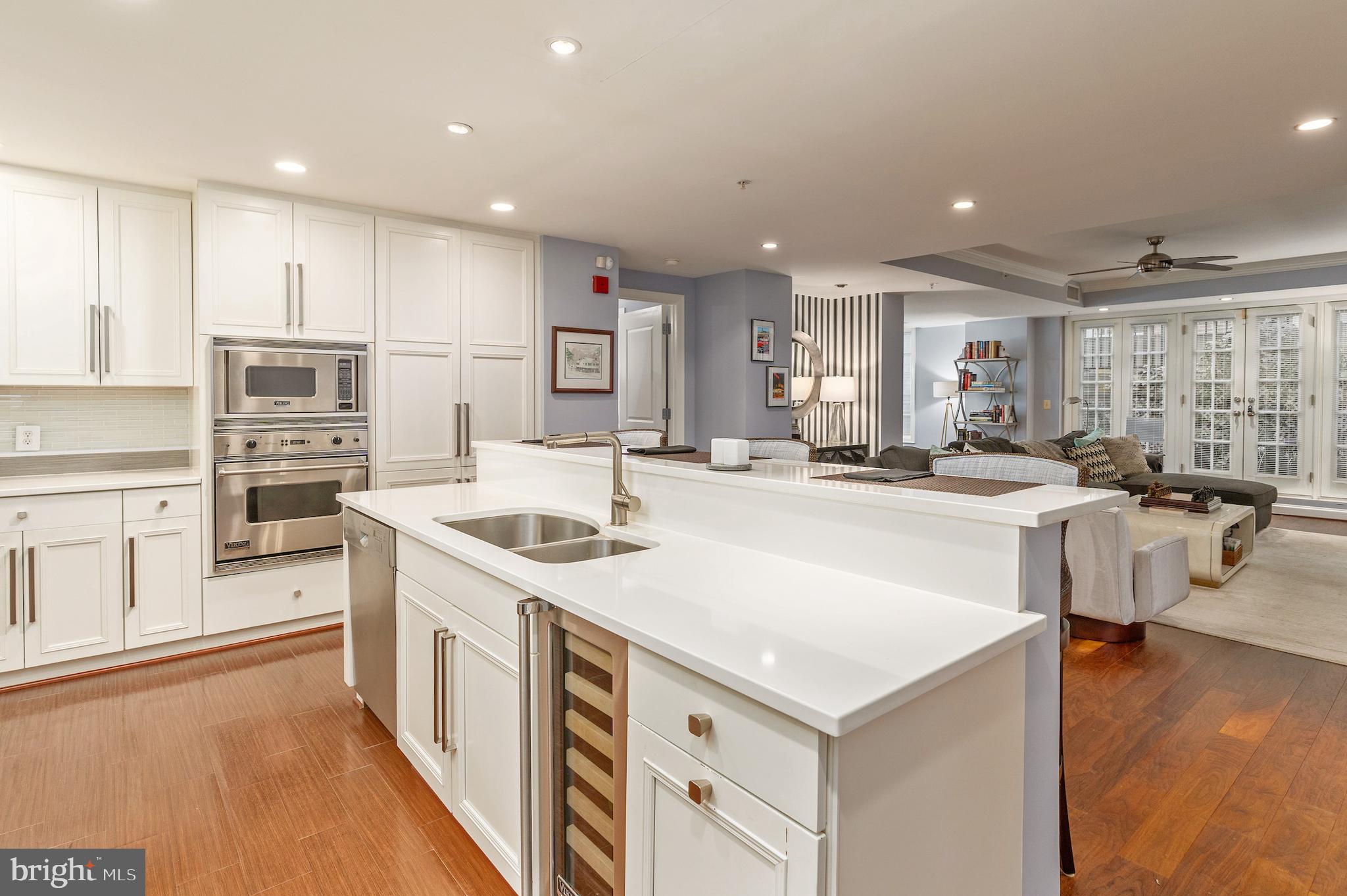 2501 Wisconsin Ave NW #10