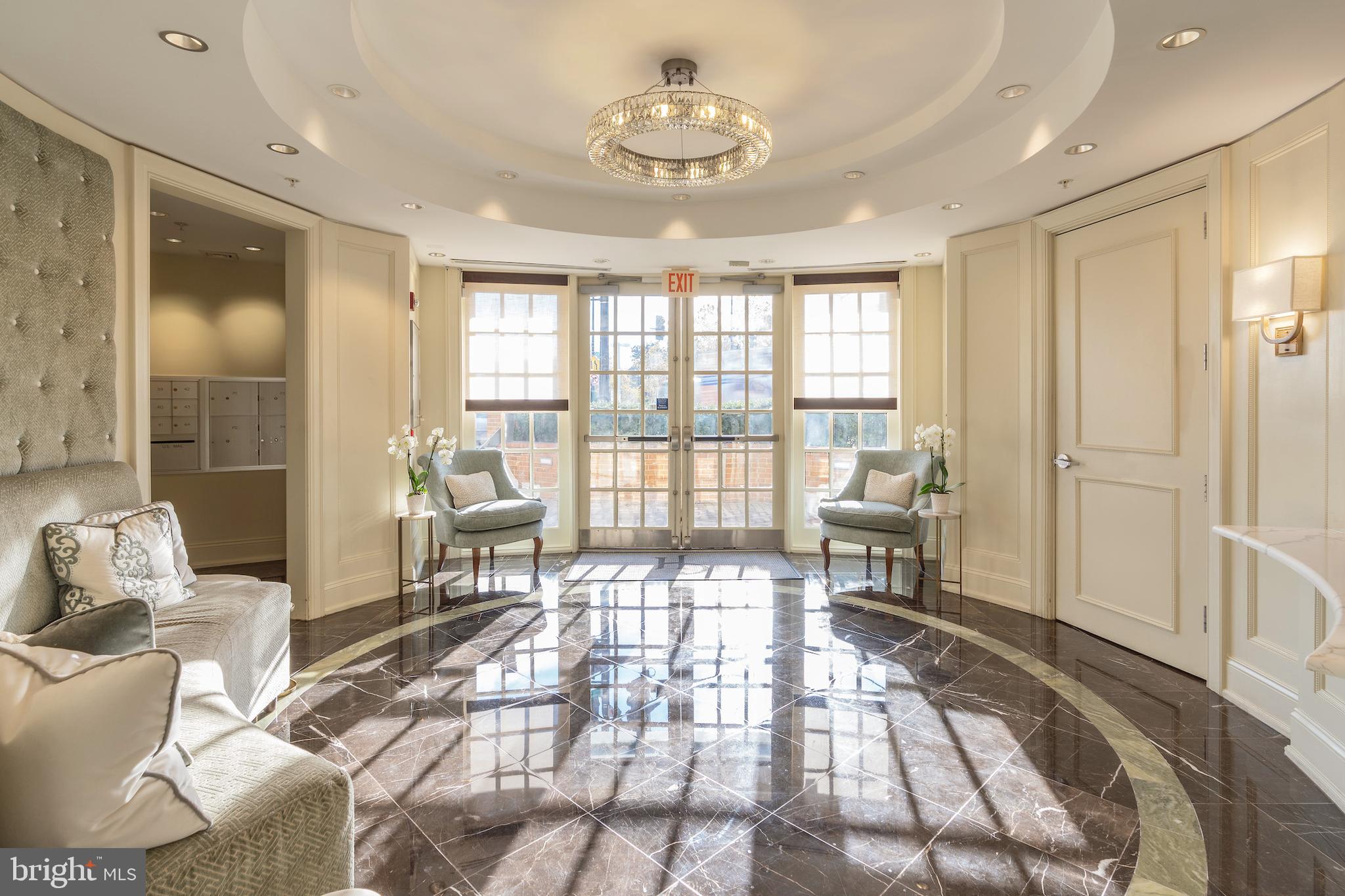 2501 Wisconsin Ave NW #10