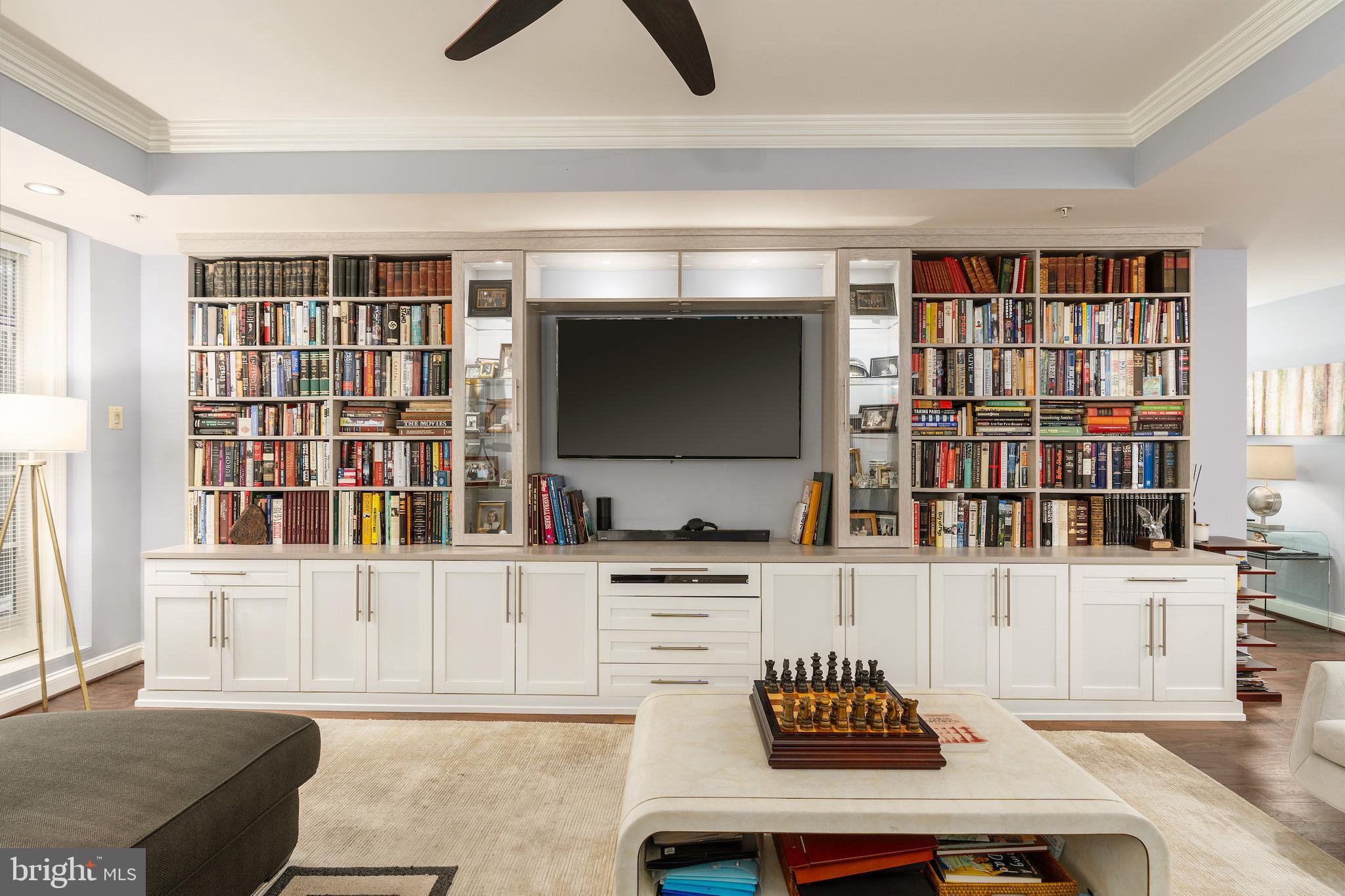 2501 Wisconsin Ave NW #10