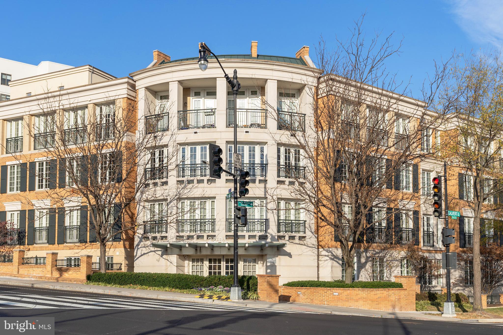 2501 Wisconsin Ave NW #10