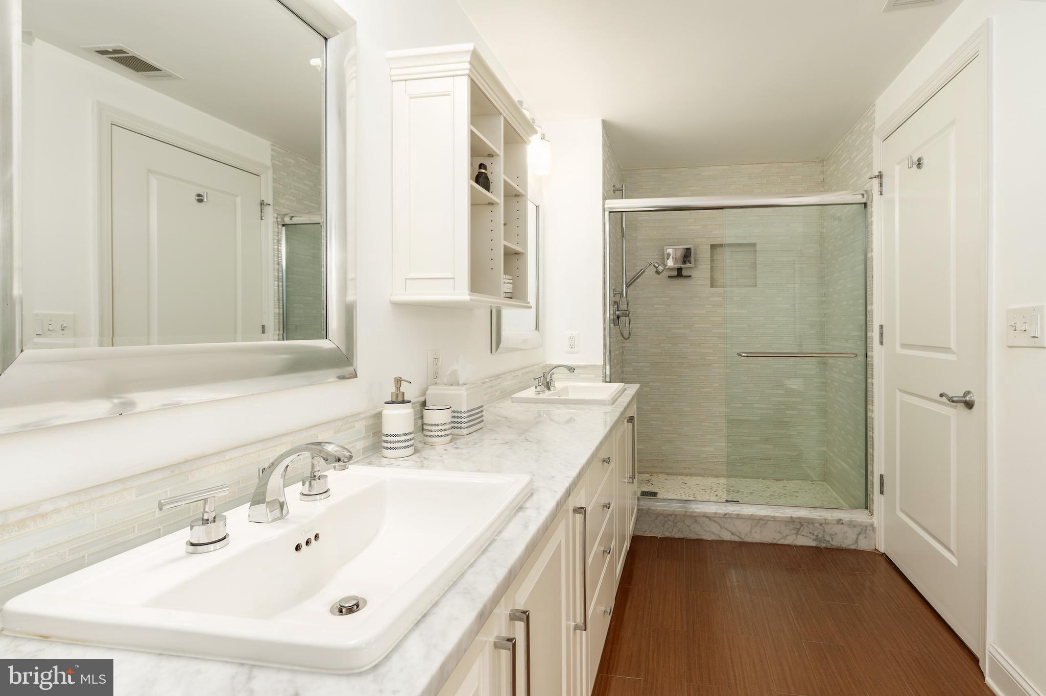 2501 Wisconsin Ave NW #10