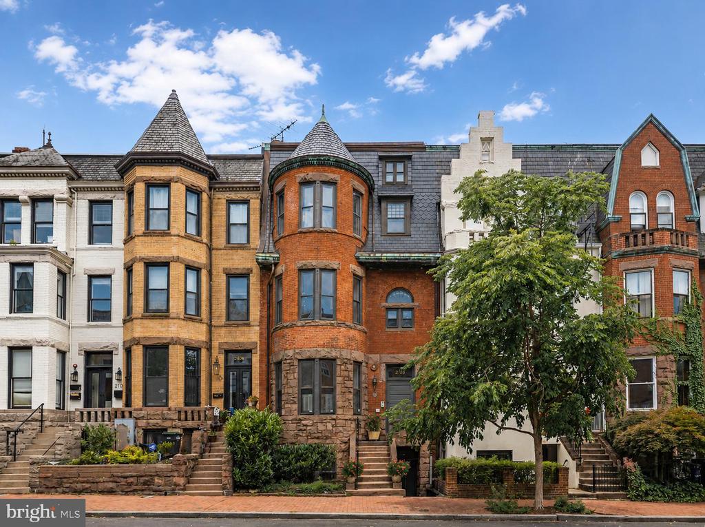 2110 O STREET NW Unit: 3