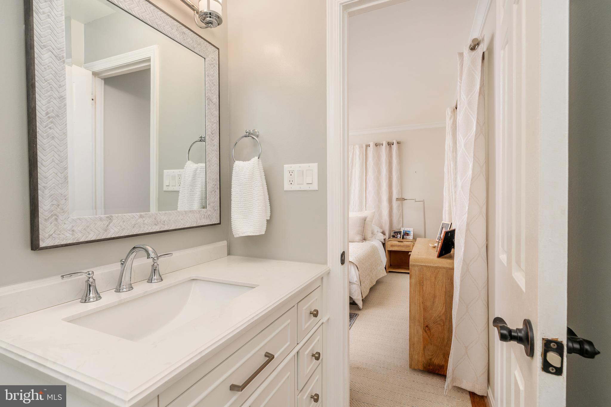 5050 BRADLEY BOULEVARD 6