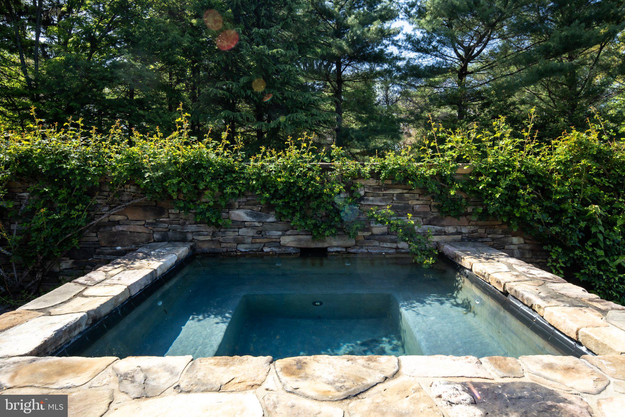 6400 GEORGETOWN PIKE