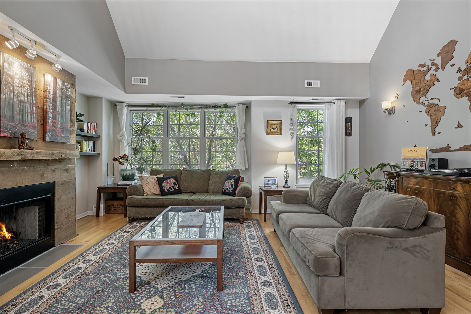 3251 N Racine Avenue Unit: 3