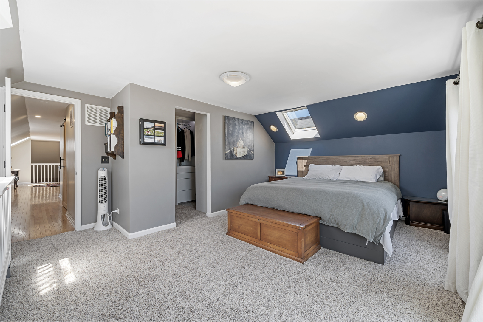 3251 N Racine Avenue Unit: 3