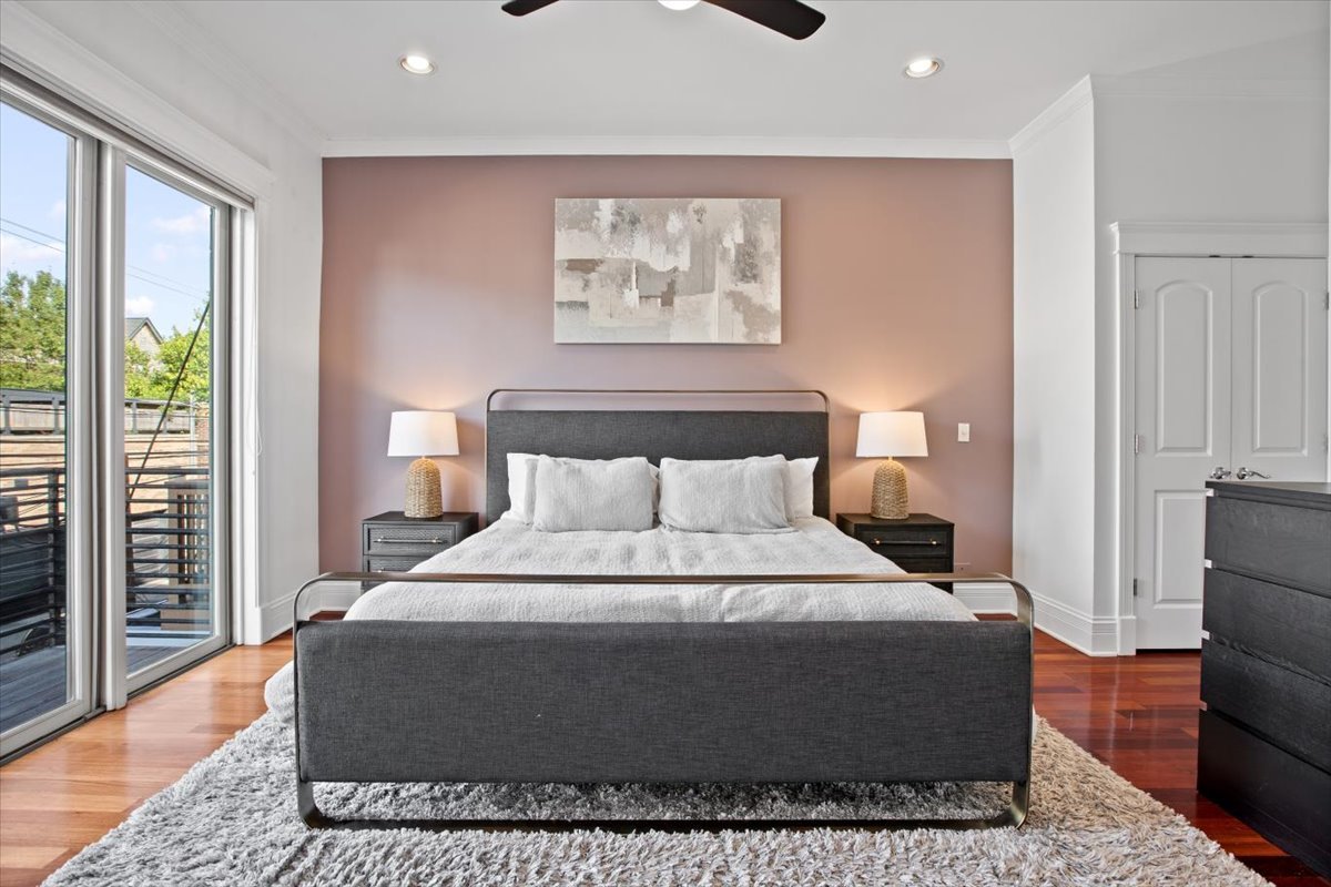 3434 N SOUTHPORT Avenue Unit: 2