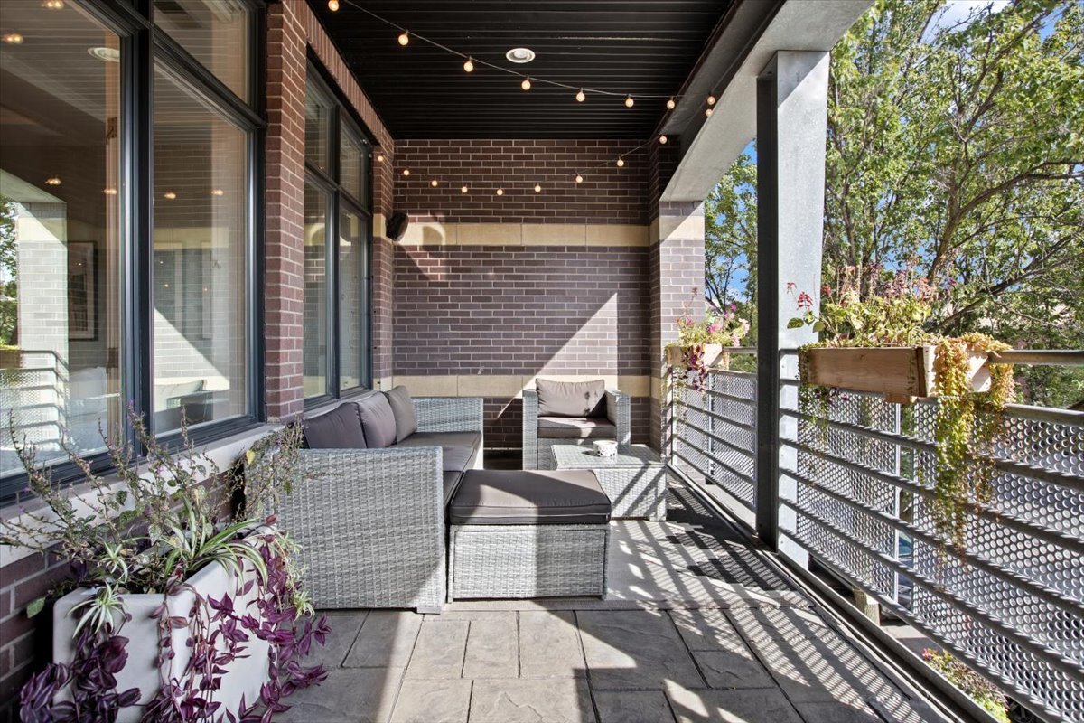 3434 N SOUTHPORT Avenue Unit: 2