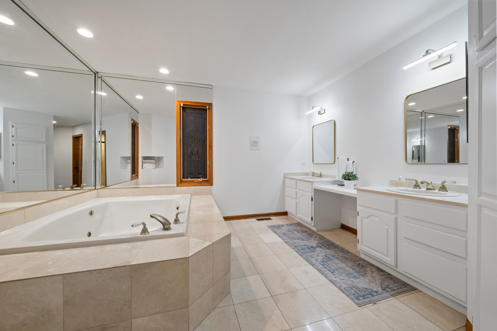 17W210 Massel Court