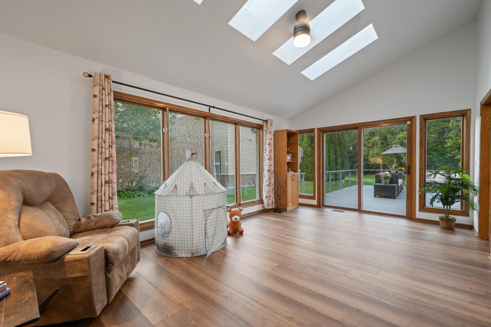 17W210 Massel Court