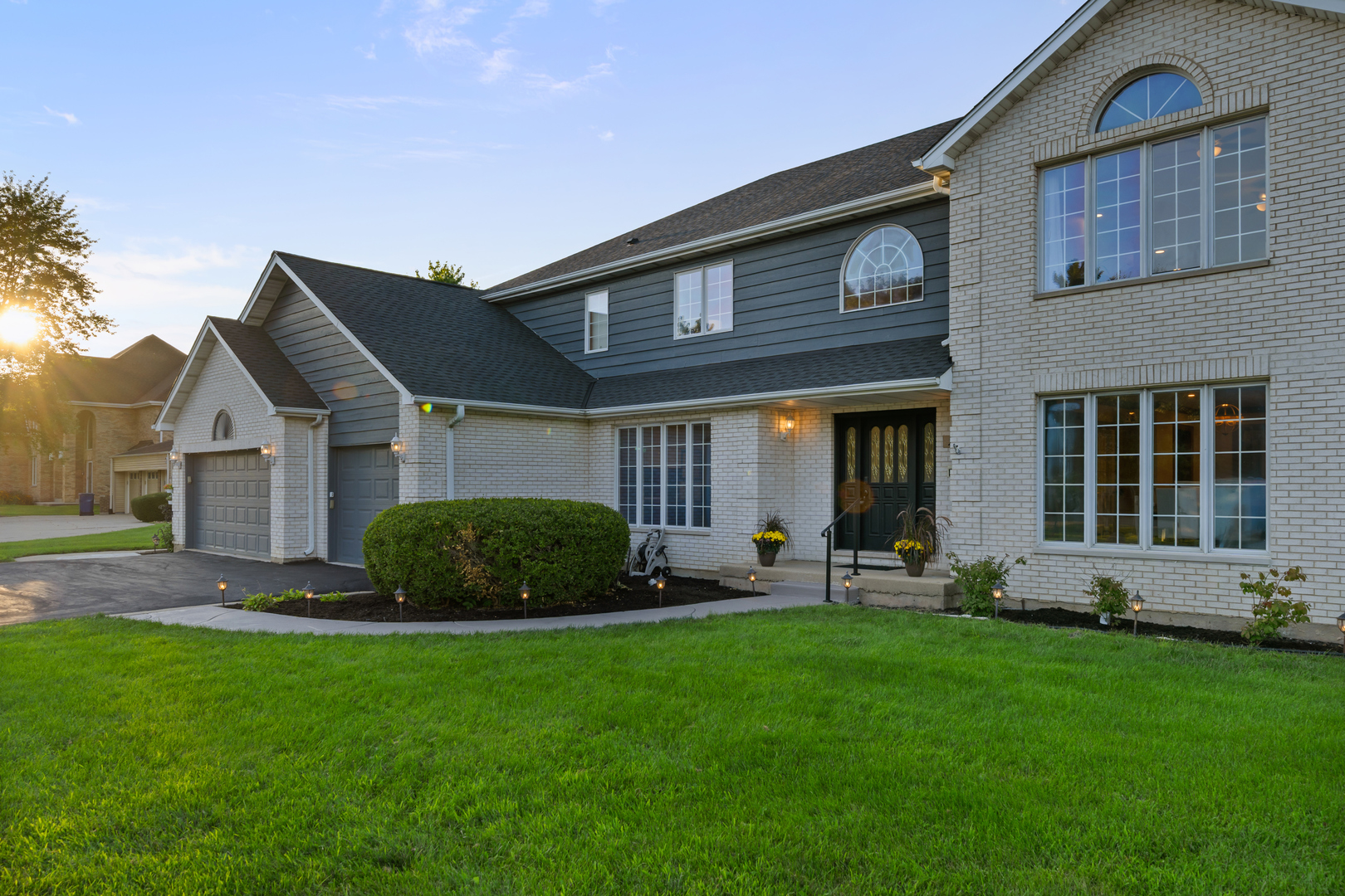 17W210 Massel Court