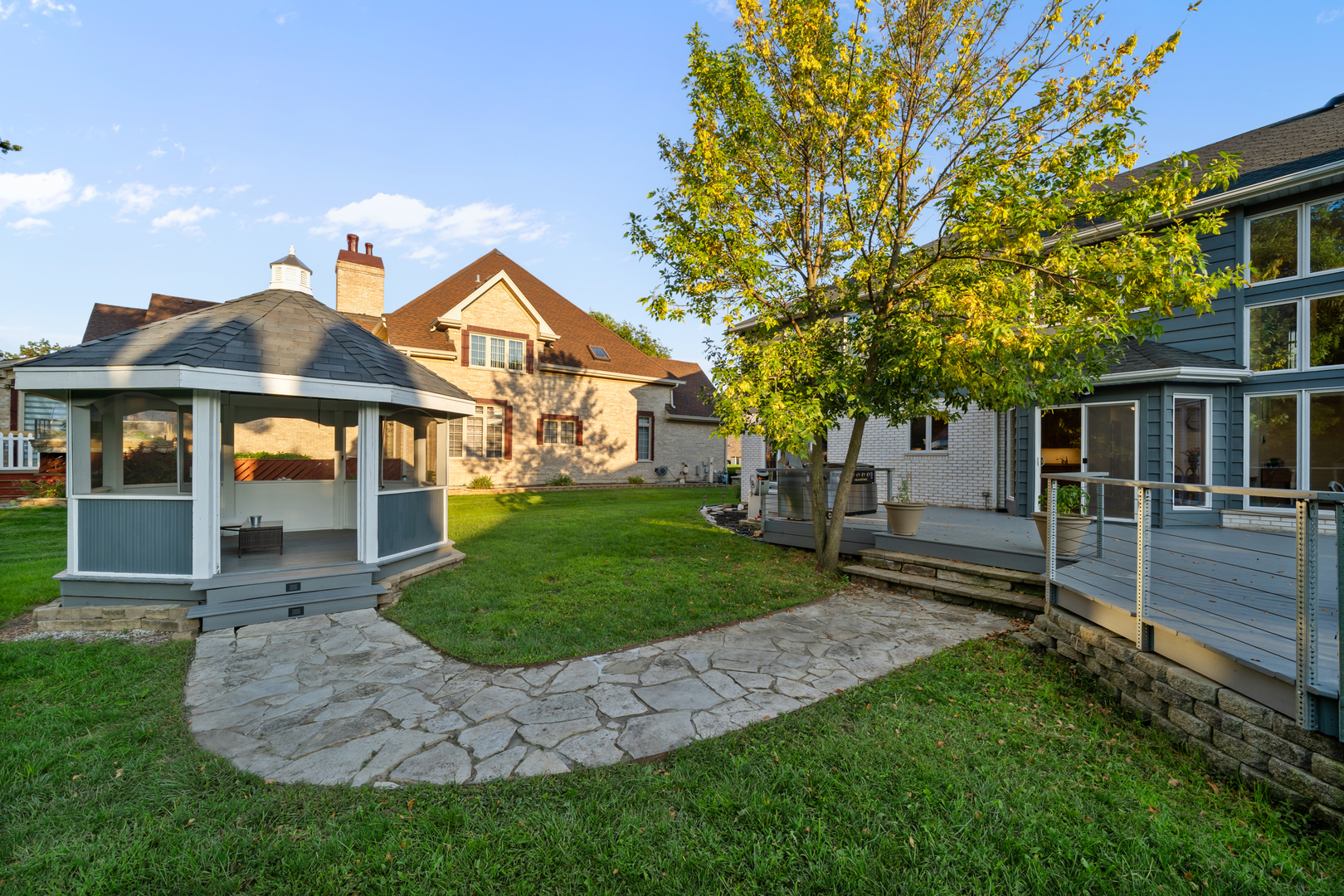 17W210 Massel Court