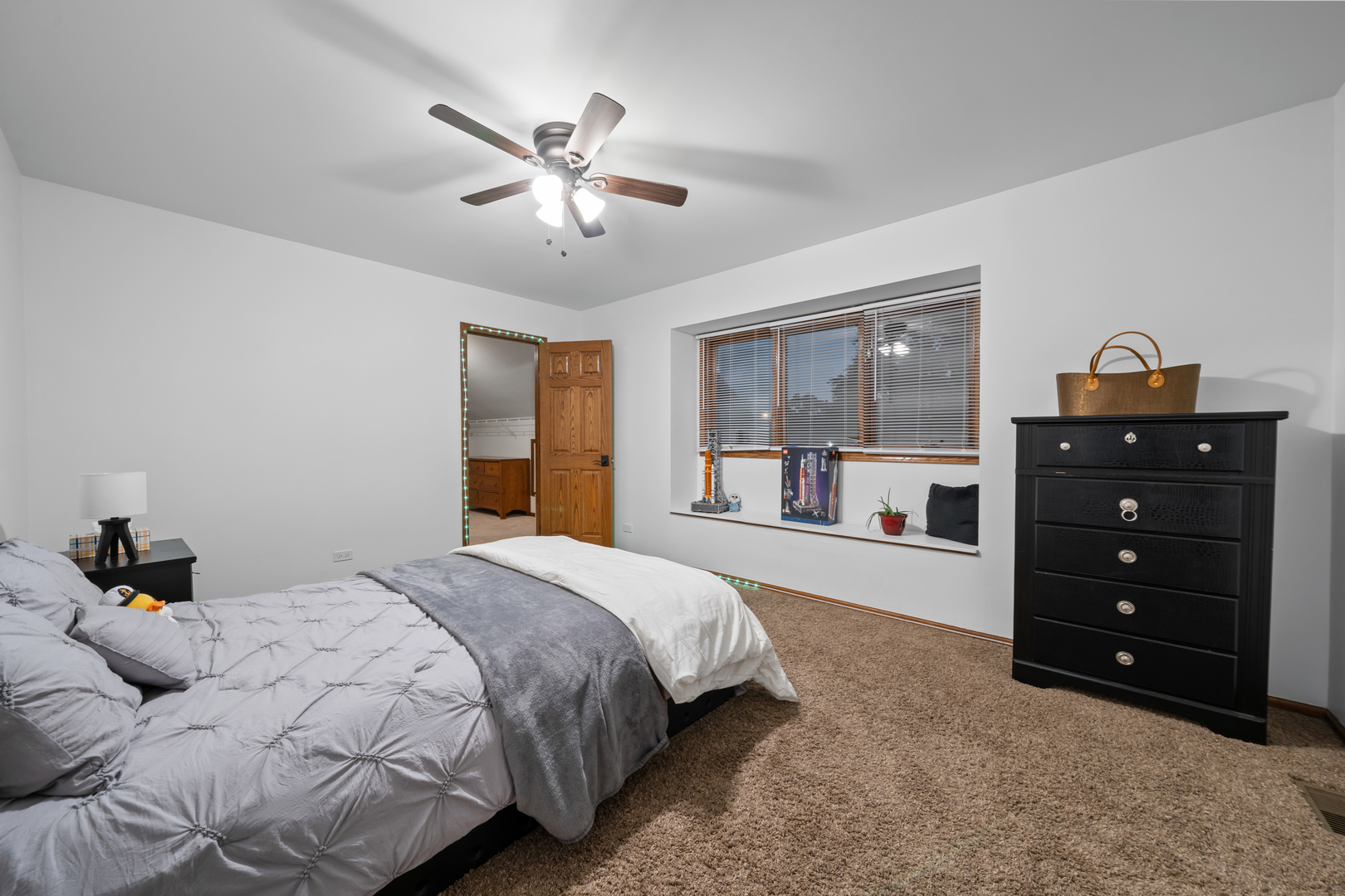 17W210 Massel Court