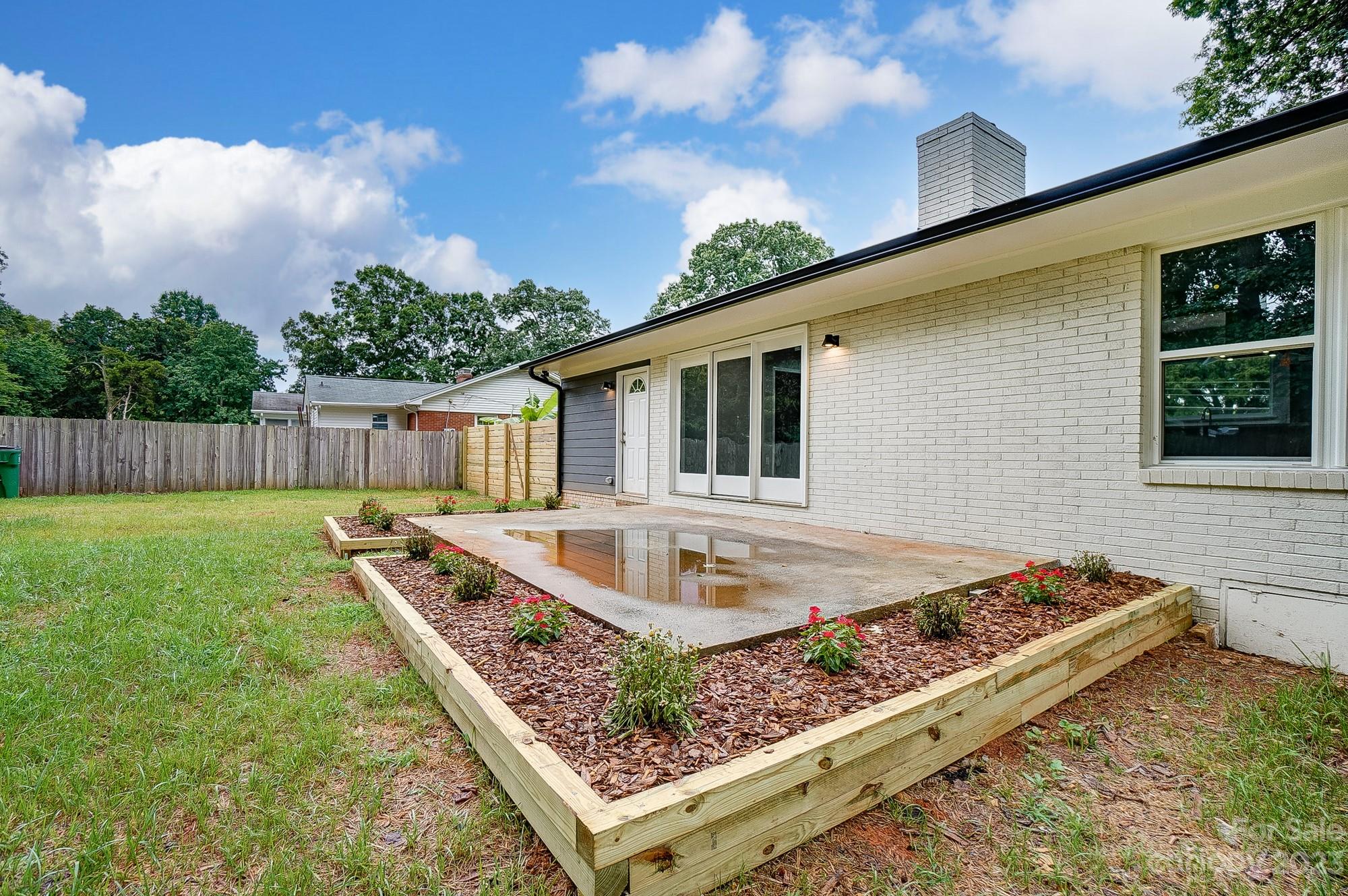 6022 Woodbridge Road