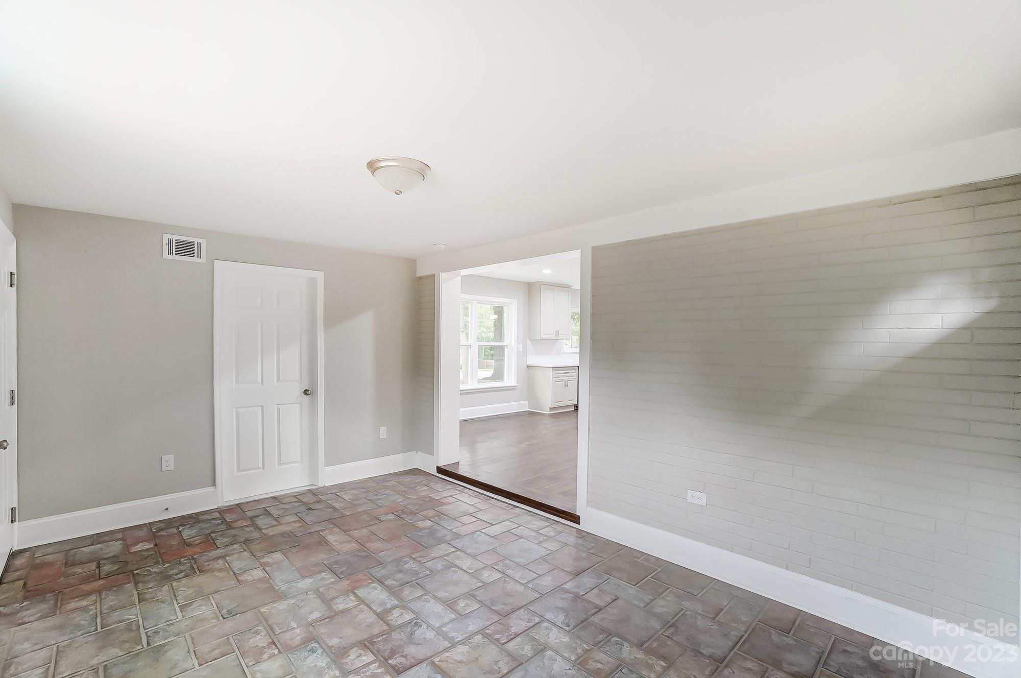 6022 Woodbridge Road
