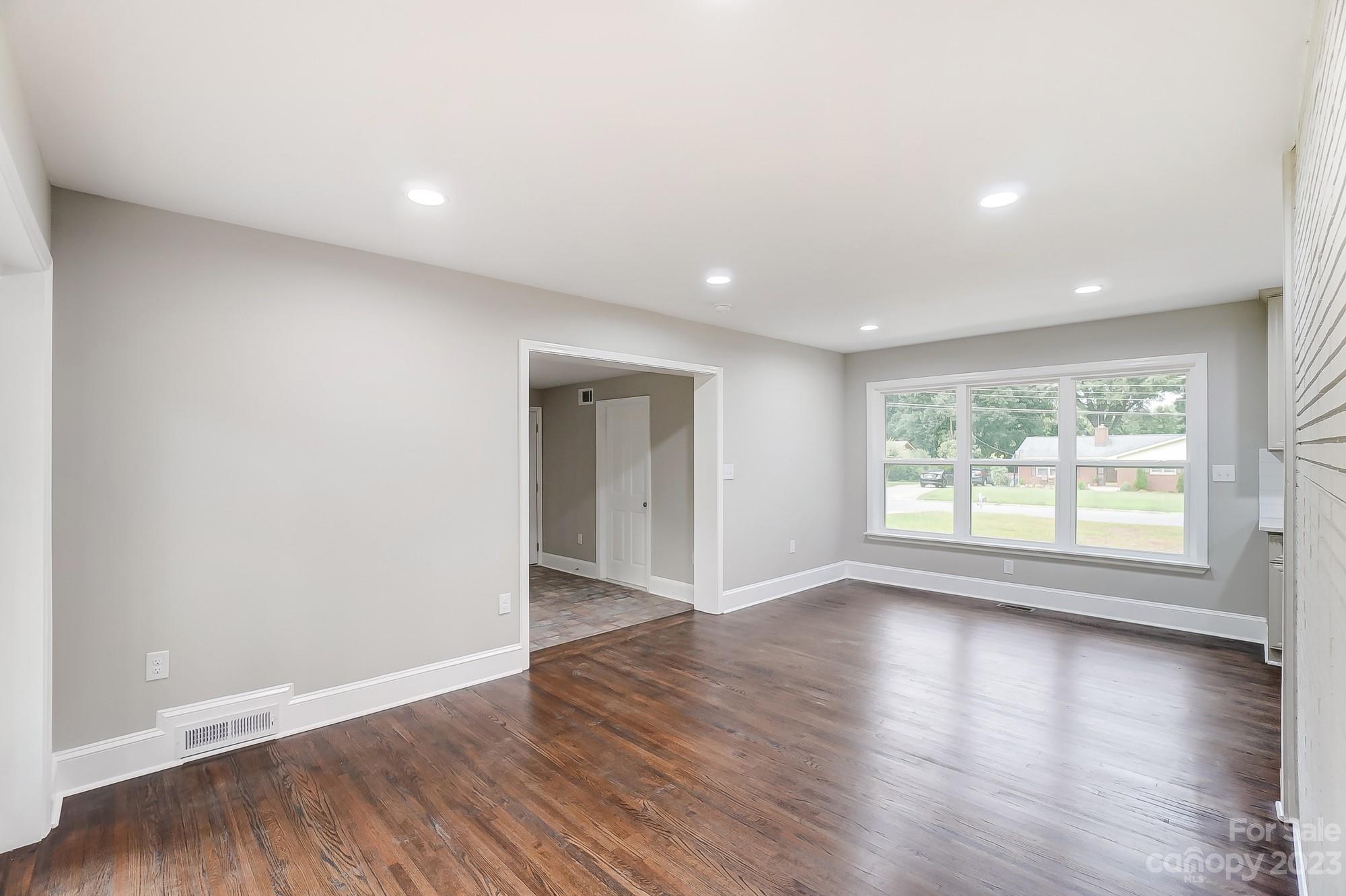 6022 Woodbridge Road