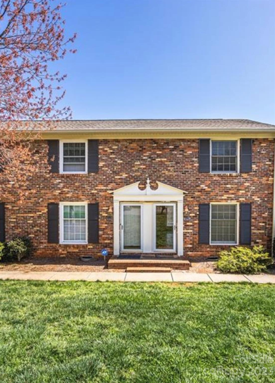 4329 Hathaway Street Unit: G