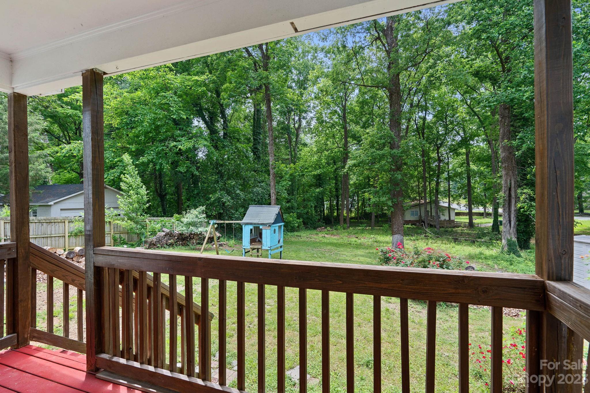 519 Stilwell Oaks Circle